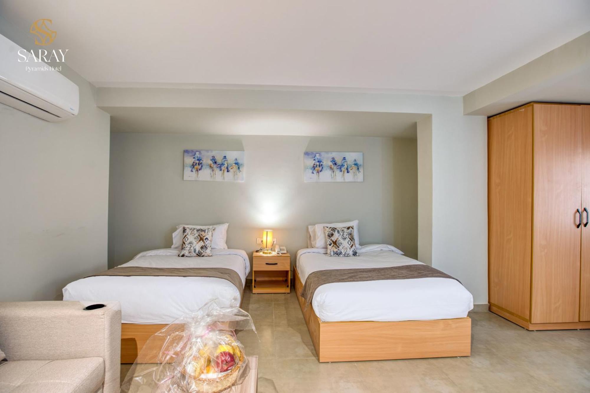 Saray Pyramids & Museum View Hotel Kafret el-Gabal Oda fotoğraf